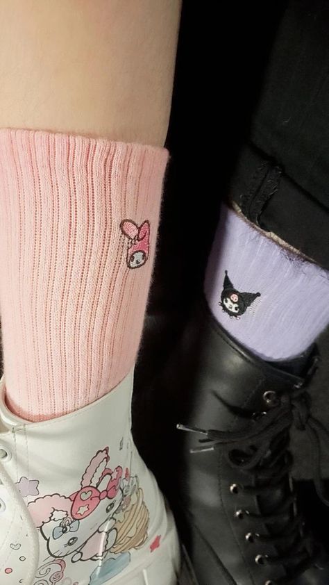 #kuromi #melody Kuromi Fit, Kuromi Socks, Sanrio Socks, Manifestations Board, Kuromi Outfit, 2024 Manifestations, Purple Socks, Twisted Heart, Kuromi Melody