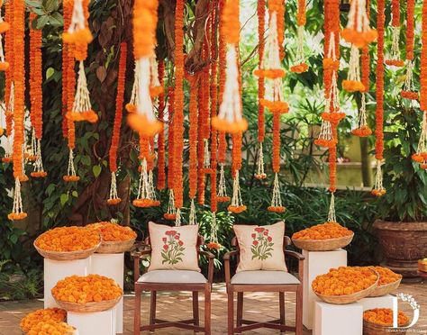 Sanjana Ganesan, Devika Narain, Leaf Decor Wedding, Haldi Ceremony Decorations, Jasprit Bumrah, Mehendi Decor Ideas, Haldi Decor, Anand Karaj, News Presenter