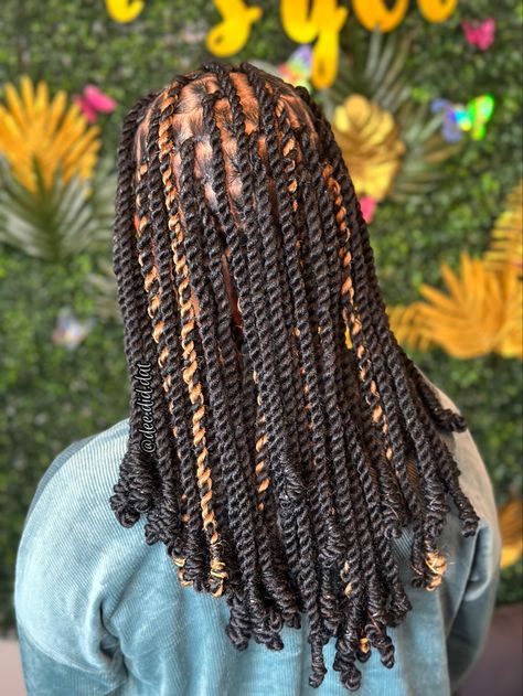 •• introducingggggg the newest edition to my collection: The BOUJEE BAE✨ faux locs NEVERRRR looked this REAL ! these medium individuals are the 𝘱𝘦𝘳𝘳𝘳𝘳𝘧𝘦𝘤𝘤𝘵𝘵 look for my naturals who want the natural loc vibe but are not ready for that big step ! spiral ends are a MUSSTTT 🥰 this hair mimics natural texture perfectly 🤩 ⁣⁣⁣⁣⁣ #invisiblelocs #blackgirlshairstyles #protectivestyles #hair #hairstyles #twists #bob Locs Two Strand Twist, Twist Bob, Invisible Locs, Two Strand Twist, Not Ready, Faux Locs, Black Girls Hairstyles, Hair Hairstyles, Protective Styles