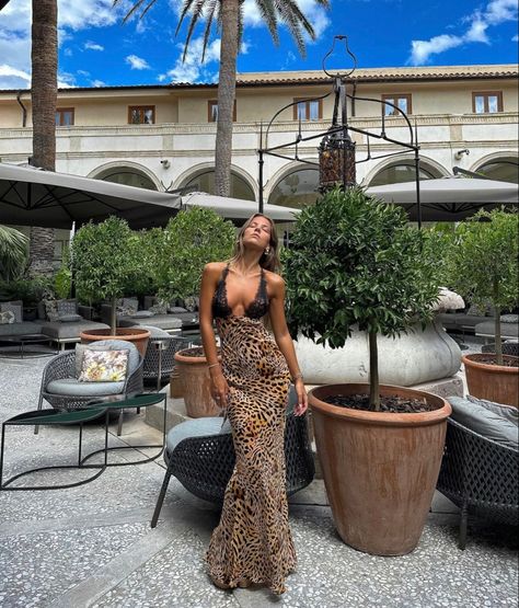 rat & boa leopard print dress Leopard Dress Outfit, Quiet Luxury Outfit, Leopard Slip Dress, Ibiza Dress, Rat And Boa, Leopard Maxi Dress, Leopard Print Outfits, Ibiza Outfits, Resort Outfit