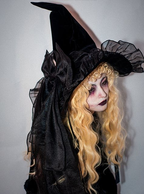 Silly Outfits, Lunar Witch, Witch Cosplay, Witch Party, Fantasy Witch, Hat Aesthetic, Witch Design, Classic Lolita, Halloween Witch Hat