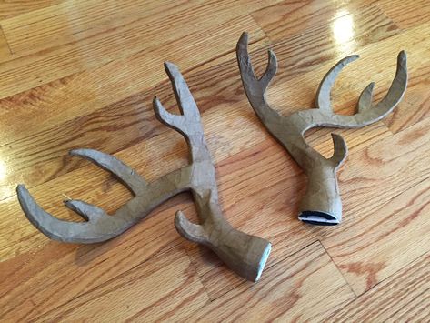 Making antlers with foam board and papier mache. How To Make Deer Antlers For A Costume, How To Make Antlers, Holloween Costumes For Kids, Antlers Diy, Animal Antlers, Diy Deer Antlers, Wasteland Costume, Deer Costumes, Scary Woods