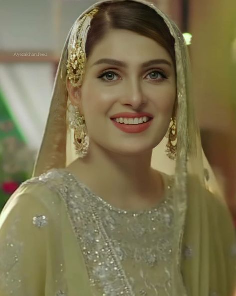 Aiza Khan, Emma Watson Belle, Contour Makeup Tutorial, Wedding Dress Ideas, Pakistani Drama, Beautiful Haircuts, Bike Photoshoot, Pakistani Wedding Outfits, Bollywood Outfits