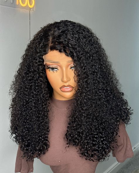 Burmese curly😍 Take advantage of our free delivery offer from now until 25th December 🎊 Wig price: £185 Shop via website: Justwigs.online (link in bio) Next-Day delivery across the UK 5-7 business days: international shipping. • • #curlywig #burmesecurls #bohemian #stylishlook #explore #explorepage #exploremore #ukhairstylist #ukhairvendor #ukwigs #ukwigvendor #justwigs 25th December, Hair Vendor, Curly Wigs, Burmese, Hair Stylist, The Uk, Link In Bio, Wigs, Free Delivery