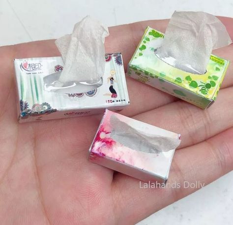 This miniature real tissue perfect for you real mini kitchen, this will be perfect addition to your miniature dollhouse kitchen  With scale 1:12  Shop info :  Welcome to our miniature shop, where you will find real functional miniature cooking or dollhouse miniature for any age! finds all about miniature real cooking.  We offer Miniature Cooking food and cooking supplies, We have been inspired by a miniature chef and cooking and decided to create this product to bring you. Making Tiny Cooking videos is one of the best hobbies you can have in your day. you can make real mini food. Not only will you be able to find the smallest kitchen equipment and gadgets but also get quality advice on how to use them in the best possible way. In my, shop you will find all miniature produce especially rela Mini Choses, Candle Stove, Miniature Dollhouse Kitchen, House Objects, Miniature Youtube, Miniature Cooking, Mini Stove, Emma Kate, Tiny Cooking