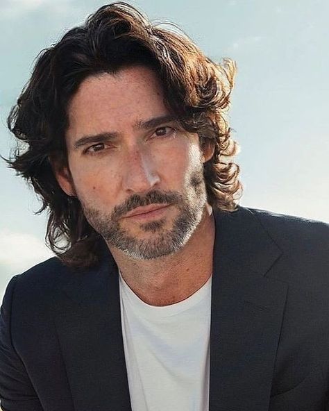 Tom Ellis Merlin, Percy Jackson Fanfic, Michael Jackson Dance, Shaun Evans, Beard Envy, Tom Ellis Lucifer, Men's Long Hairstyles, Guy Stuff, Lucifer Morningstar