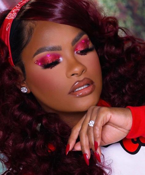 Pink Makeup Red Lips, Red Valentine’s Day Makeup, Valentine’s Day Makeup Black Women, Valentine’s Day Looks, Valentine’s Day Make Up Looks Simple, Valentine’s Day Make Up, Valentine’s Day Make Up Looks, Valentine Makeup Looks, Valentines Makeup Ideas