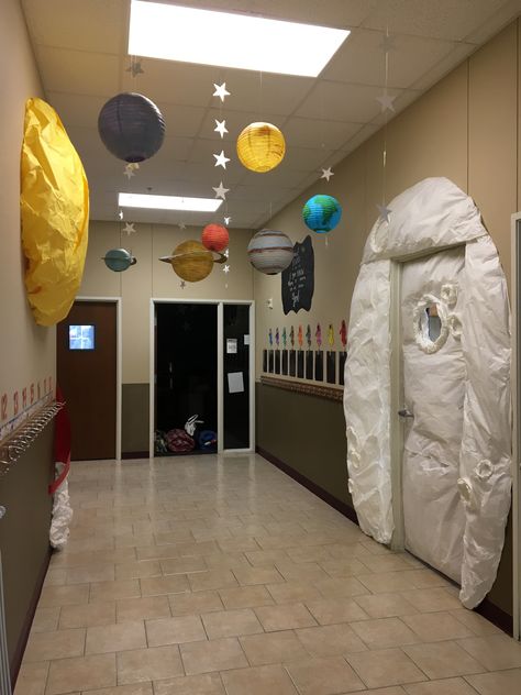 Halloween Space Decorations, Space Theme School Decorations, Diy Out Of This World Decor, Space Hallway Decorations, Space Week Decorations, Rocket Ship Decorations, Out Of This World Decorations, Space Hallway, Space Homecoming Theme