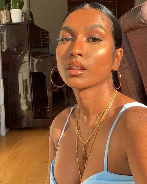 Sunkissed Makeup, Makeup Black Women, Natural Glowy Makeup, Summer Makeup Looks, Natural Makeup Tutorial, Makeup Eyes, Glowy Makeup, Makeup For Black Women, Brown Girl