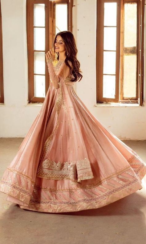 Faiza Saqlain, Shadi Dresses, Bridal Dresses Pakistan, Desi Clothes, Bridal Dress Fashion, Pakistani Bridal Dresses, Pakistani Wedding Dresses, Pakistani Bridal Wear, Pakistani Dress Design