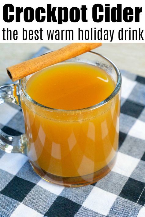 Crockpot hot apple cider is amazing, especially during the holidays! This one is so easy to make and stays warm for hours in the slow cooker! #crockpot #slowcooker #apple #cider #hot #drinks #crockpotrecipes #applecider Crockpot Hot Apple Cider, Apple Cider Crockpot, Cider Crockpot, Crockpot Cider, Hot Cider Recipes, Crockpot Apple Cider, Hot Apple Cider Recipe, Warm Holiday Drinks, Slow Cooker Apple Cider