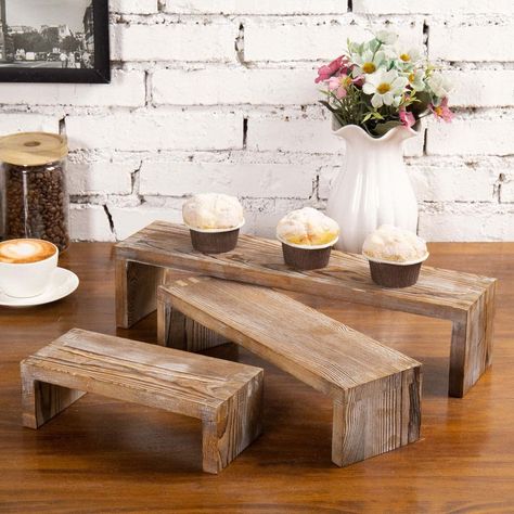 Wood Box Shelf Ideas, Display Small Items, Table Top Shelf Display, Simple Wood Decor, Scraps Of Wood Projects, Rustic Small Table, Handmade Wood Decor, Succulent Shelf Outdoor, Wood Risers Diy