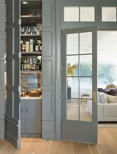 This Modern Georgian Hidden Closet, Modern Georgian, Georgian Style Homes, Georgian Interiors, Hidden Bar, Hidden Spaces, Seattle Homes, 아파트 인테리어, Room Idea