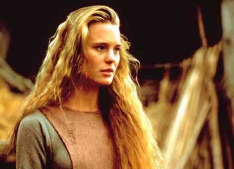 Robin Wright in "The Princess Bride" (1987) Robin Wright Princess Bride, Princess Bride Buttercup, Princess Buttercup, Real Life Princesses, Ella Enchanted, Cary Elwes, The Princess Bride, Robin Wright, Royal Life