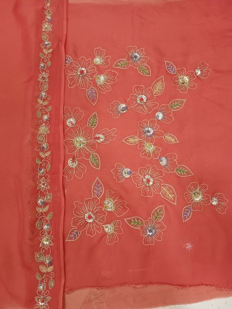 Jal Embroidery Designs, Dupatta Design, Zardozi Embroidery, Hand Beaded Embroidery, Punjabi Outfits, New Blouse Designs, Dress Design Patterns, Suits Design, Designer Kurti