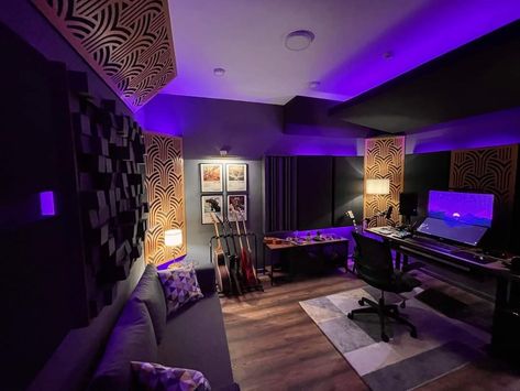 Home Music Studio Aesthetic, Producer Room, Recording Studio Design Layout, Visions Aesthetic, Music Studio Interior, Modern Music Room, Bedroom Music Studio, Music Production Studio, Room Aesthetic Dark