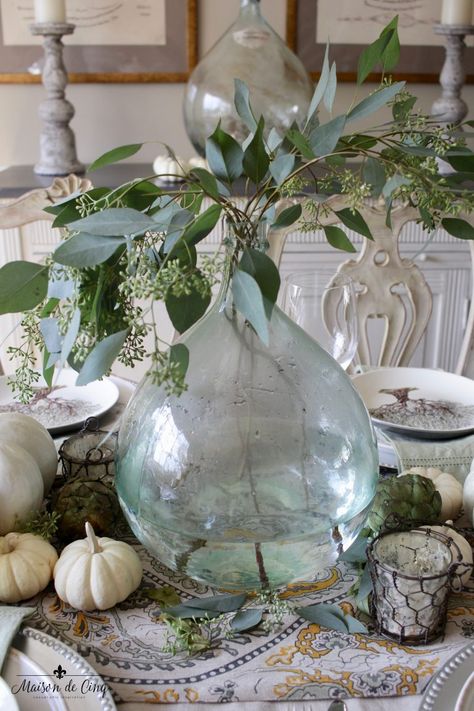 Demijohn with eucalyptus Fall Ideas Decorating, Traditional Color Palette, Coastal Fall, Neutral Fall Decor, Fall Tablescapes, Thanksgiving Table Settings, Elegant Fall, Kitchen Design Decor, Salou