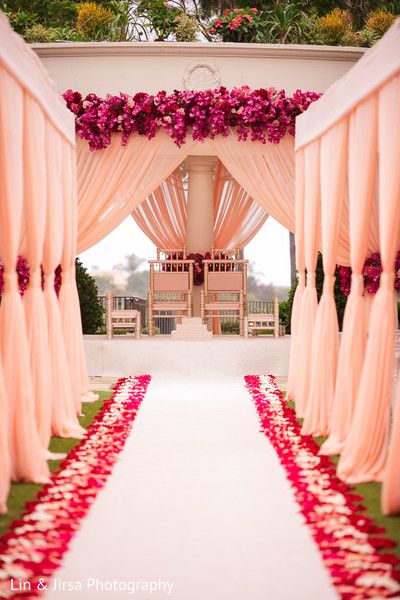 Wedding Background Decoration, Wedding Entrance Decor, Pause Button, Wedding Stage Design, Mandap Decor, Marriage Decoration, Wedding Planning Decor, Desi Wedding Decor, Wedding Backdrop Design