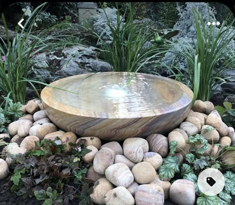 Water Fountain Feature Outdoor, Diy Bowl Water Feature, Water Feature Garden Ideas, Water Feature On Deck, Natural Stone Water Feature, Water Feature In Garden, Courtyard With Water Feature, Outside Water Features, Front Yard Water Feature Ideas