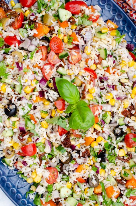 Rice Salad Recipes Cold, Italian Rice Salad, Rice Salad Cold, Salad Recipes Easy, Flavoured Rice, Rice Salad Recipes, Brown Rice Salad, Italian Rice, Bbq Salads