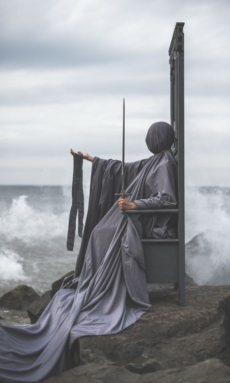 Nicolas Bruno Photography, Queen Of Swords Aesthetic, Tarot Art Aesthetic, Tarot Photoshoot, Tarot Photography, Nicolas Bruno, Queen Of Swords, Surreal Photography, Astro Tarot