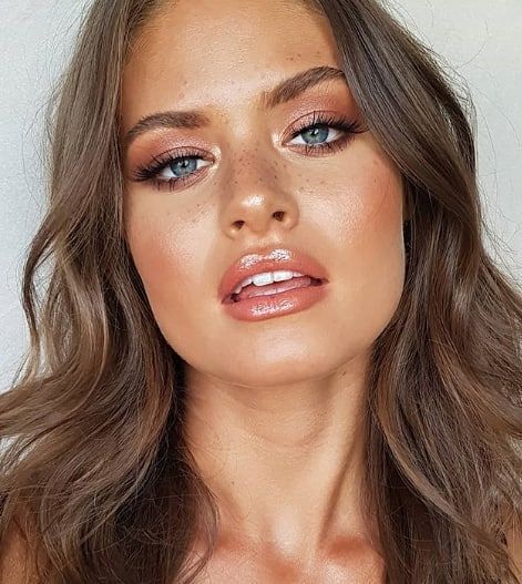 Makeup goal, makeup inspiration, bronze skin, glowy skin, glow goal Bohemian Makeup, Bronze Makeup Look, Bronze Eye Makeup, Goddess Makeup, Natural Glam Makeup, Best Bronzer, Stylish Makeup, Makeup Tip, Make Up Inspiration