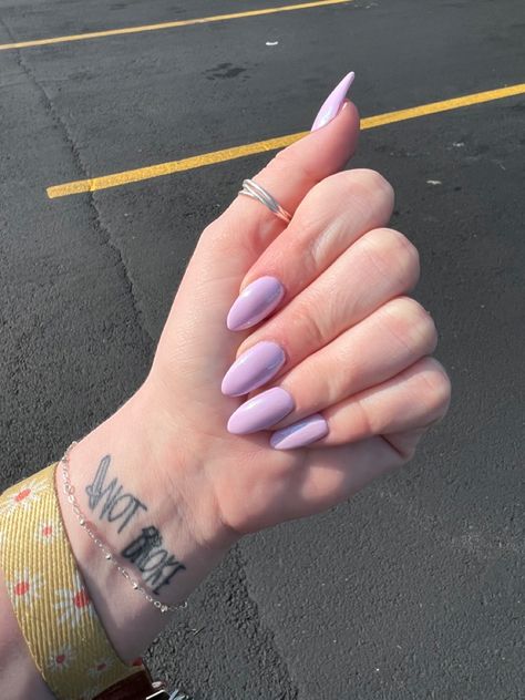 chrome lavender nails Pastel Purple Chrome Nails, Light Purple Chrome Nails, Lavender Chrome Nails, Lavender Chrome, Chrome Acrylic Nails, Purple Chrome Nails, Emoji Nails, Lavender Nails, Nails Inspo