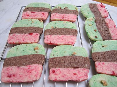 Italian Spumoni Cookies-Christmas cookies my mom would make for me :) Spumoni Cookies, Irish Cookies, Pillsbury Sugar Cookie Dough, Pillsbury Cookie Dough, Pillsbury Sugar Cookies, Candy Thermometer, Project For Kids, Cookie Swap, Sugar Cookie Dough