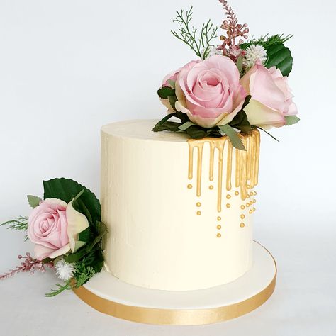 Elegant cake - A classy and elegant cake for a young lady's birthday celebration Elegant 65th Birthday Cake, Cakes For Ladies Birthday For Women, Buttercream Cakes For Ladies, 50 Year Old Cakes For Women, Ladies Cakes Birthday Elegant, Elegant 70th Birthday Cakes For Women, Simple Cake Designs Birthday Classy, Buttercream Birthday Cake For Women, Birthday Cake Flowers Elegant