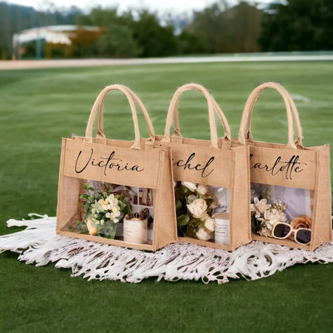 a couple of bags sitting on top of a grass covered field Jute Wedding, Custom Gift Bags, Burlap Tote, Eco Friendly Accessories, Wedding Elements, Something Unique, Bridemaids Gifts, Wedding Gift Bags, Let's Chat