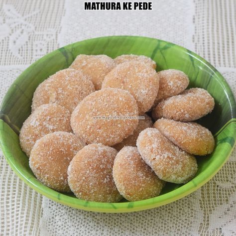 Mathura Peda is famous Indian Sweet from Mathura a place in North India. It is made from Khoya / Mawa and bura sugar (sugar dried to remove its water). Mathura Peda, Khoya Recipe, Fusion Desserts, Indian Mithai, Peda Recipe, Indian Desert, Step By Step Recipes, Dream Cafe, Burfi Recipe