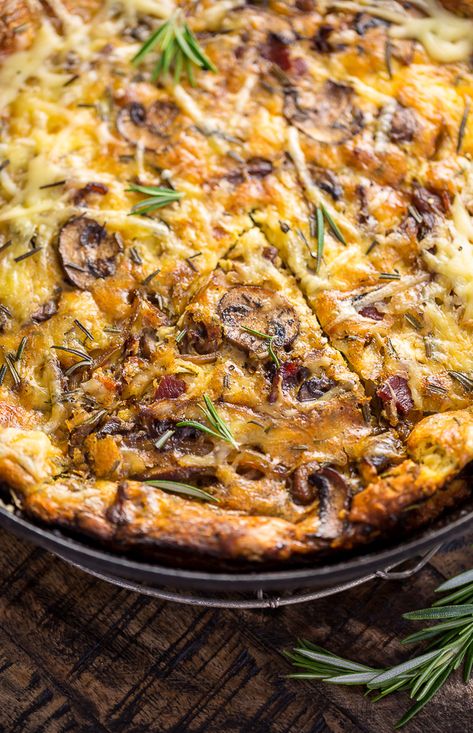 Frittata Breakfast, Brunch Bacon, Fritata Recipe, Nature Recipes, Bacon Frittata, Healthy Frittata, Mushroom Bacon, Homemade Brunch, Baker By Nature