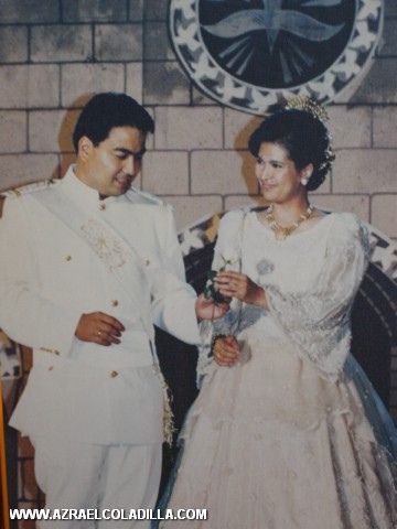 A wedding photo or Lani and Bong Revilla, Republic of Cavite was the caterer during the wedding years ago. Bong Revilla, Consumer Culture, Lifestyle Travel, Travel Adventure, Travel Food, Wedding Photo, Adventure Travel, A Wedding, Chef's Jackets