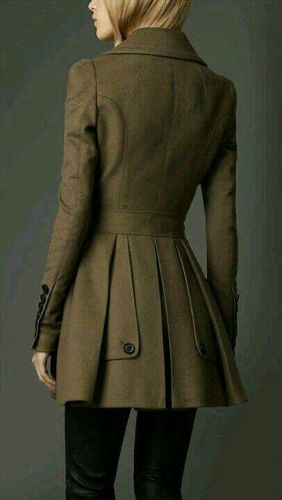 Detail Couture, Fall Fashion Coats, Tailoring Techniques, Dress Coat, Coat Patterns, Feminine Silhouette, Brown Coat, 가을 패션, Pea Coat