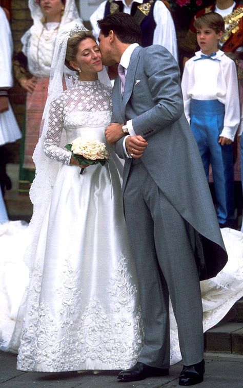 14. Happy Prince Pavlos of Greece's with his wife Marie Chantal in her pearl-encrusted silky Valentino wedding gown, 1995 Greece Wedding Dress, Valentino Wedding Dress, Famous Brides, Princess Beatrice Wedding, Royal Wedding Dresses, Marie Chantal Of Greece, Happy Prince, Royal Wedding Gowns, Marie Chantal