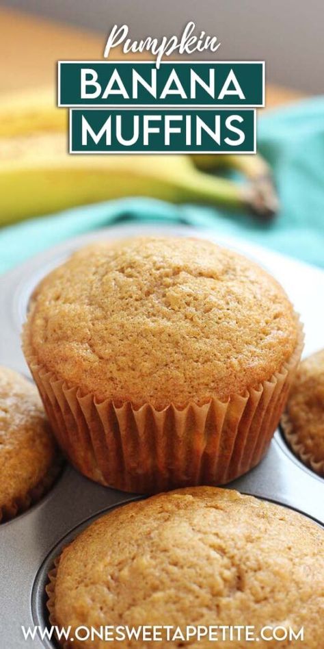 These pumpkin banana bread muffins are a must-try! Combining the cozy flavors of pumpkin spice with the sweetness of ripe bananas, these easy-to-make muffins are perfect for breakfast, snack time, or dessert. Get ready to enjoy a warm, delicious bite of autumn! Pumpkin Banana Bread Muffins, Banana Streusel Muffins, Pumpkin Banana Muffins, Banana Muffins Recipe, Pumpkin Banana Bread, Dessert Pie Recipes, Banana Oat Muffins, Frozen Dessert Recipe, Banana Muffin Recipe