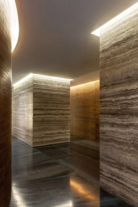 ON Headquarters by BLANCASMORAN and LSA Arquitectos | interiors Cove Lighting, Ceiling Light Design, Indirect Lighting, Led Stripes, Office Lighting, Accent Lighting, Light Architecture, Lighting Inspiration, Ceiling Design