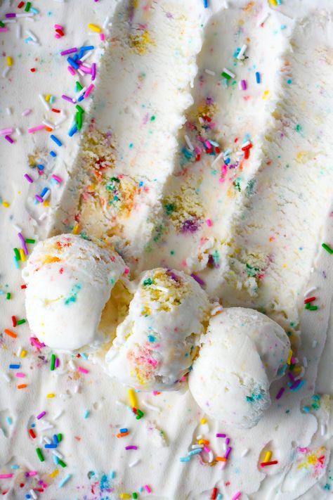 buttermilk Food Glitter, Birthday Cake Ice Cream, Ice Cream Aesthetic, Ice Cream Pictures, Artisan Ice Cream, Ice Cream Birthday Cake, Ice Cream Containers, White Cake Recipe, Cookie Dough Ice Cream