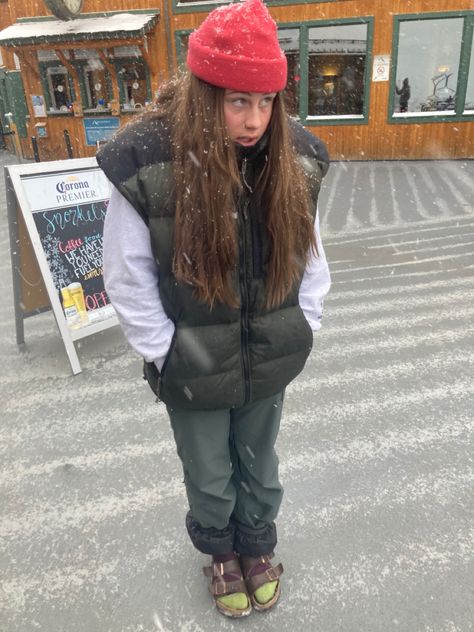 Park Rat Ski Outfit, Ski Bum Outfit, Ski Bum Aesthetic, Bc Aesthetic, Bum Outfit, Baggy Clothes Outfit, Snowboard Trip, Ski Fit, Ski Bums