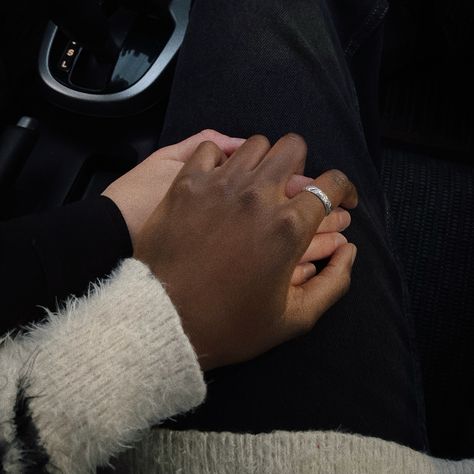 #wlw #lgbt #lgbtq #lesbian #sapphic #hands #romance #couple #cute #love Interacial Sapphic Aesthetic, Lgbtq Love Aesthetic, Wlw Couple Goals Teenagers, Interracial Wlw Aesthetic, Wlw Aesthetic Black And White, Black And White Wlw Couple, Poc Couple Aesthetic, Wlw Interacial Aesthetic, Mixed Race Couple Aesthetic