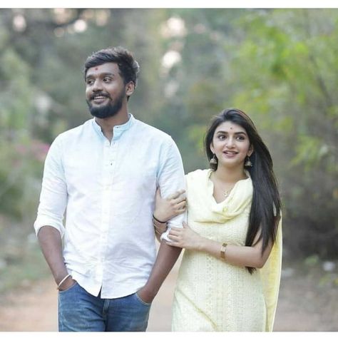 Movie Stills photos of Dhanveer Gowda - Cinestaan.com Dhanveer Gowda, Safa Kabir, Kazi Nazrul Islam, Happy Hour Outfit, Portfolio Photo, Anu Emmanuel, Birthday Captions Instagram, Ab De Villiers, Barbie Images