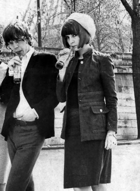 every about coke  Mick Jagger and Chrissie Shrimpton photographed in 1963. Chrissie Shrimpton, Uk Festivals, Rock And Roll Girl, Jean Shrimpton, Swinging London, Seventies Fashion, Swinging Sixties, 1960s Mod, Sixties Fashion