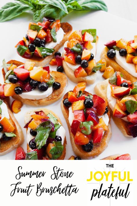 Summer Stone Fruit Bruschetta served on a large white serving platter Stone Fruit Bruschetta, Summer Solstice Appetizers, Fruit Bruschetta Recipe, Fruit Bruschetta, Summer Bruschetta, Baguette Recipes, Bruchetta Appetizers, Bruschetta Recipes, Mozzarella Appetizers