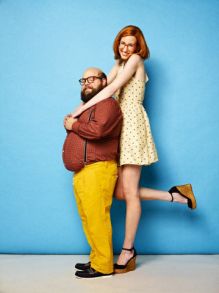 8 Simple Rules for Getting a Date with a Tall Girl | The Junoesque Short Couples, Odd Couples, Memes Sarcastic, Opposites Attract, Flirting Memes, Girl Problems, Power Couple, Tall Girl, Tall Women