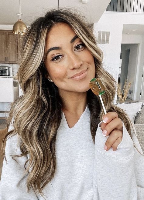 Blonde Hair Looks, Dental Assistant, Hair Color And Cut, Balayage Hair, Cut And Color, Hair Looks, Blonde Hair, New Hair, Hair Inspo