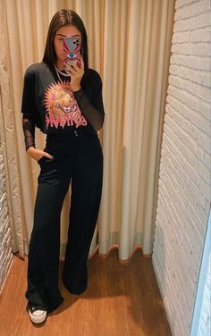 Women Winter Outfits, Winter Outfits For Women, Trendy Winter Fashion, Look Office, Colorful Blouses, Outfit Primavera, Rock Outfit, Trendy Winter, Elegante Casual