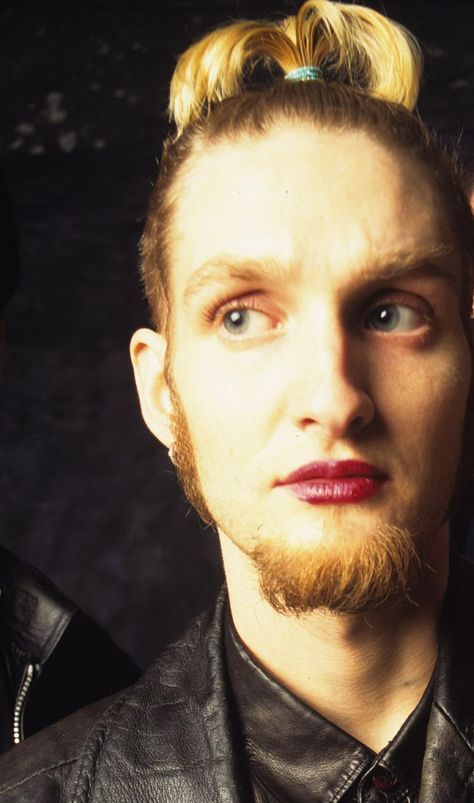 Layne Stanley, Demri Parrott, Mad Season, Layne Staley, Grunge Guys, Grunge Band, Robert Smith, Alice In Chains, Most Beautiful Man