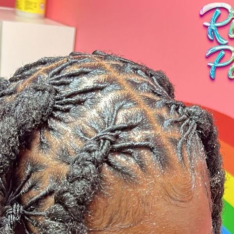 RIRI’s Palace 👑 | Orlando Hairstylist on Instagram: "LARGE Extended braids (OVER LOCS) in waist length😍😍 More styles for locs now Available to book 🌈💕" Extended Braids On Locs, Extended Locs Styles, Locs Over Braids, Locs In Braids, Feed In Braids Over Locs, Extended Loc Styles, Extended Braids, Box Braids Over Locs, Extended Locs