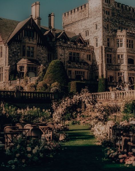 Palace Of Elfhame Cruel Prince, Violet Made Of Thorns Aesthetic, Elfhame Palace Aesthetic, Palace Of Elfhame, Fantasy Aestethic, Victorian London Aesthetic, Prince Core, Twin Crowns, Fairy Court