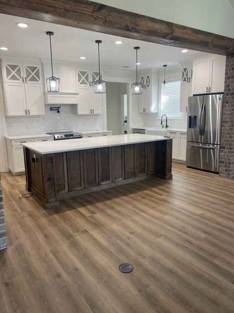 Barndominium Kitchen And Living Room, Open Floor Plan Barndominium Interior, Inside Barndominium Kitchen, Bardominum Ideas Inside, Barndominium Kitchen Open Concept, Barndo Kitchen Ideas, Interior Barndominium Ideas, Barndominium Interior Open Floor, Barndominium Kitchen Ideas